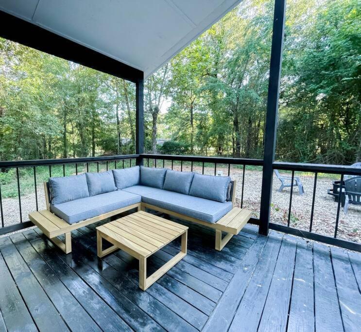 The Riser - Brand New Modern In Broken Bow