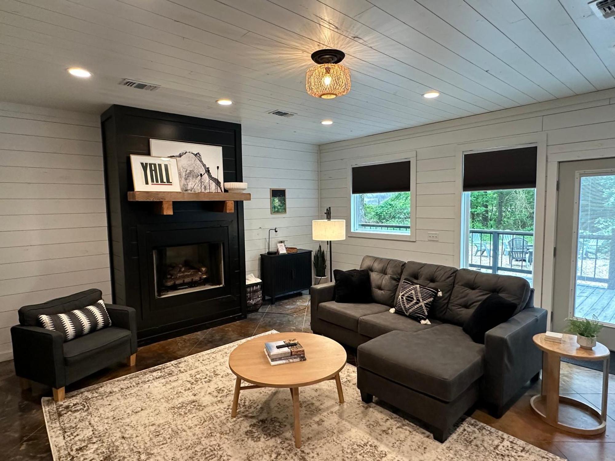 The Riser - Brand New Modern In Broken Bow