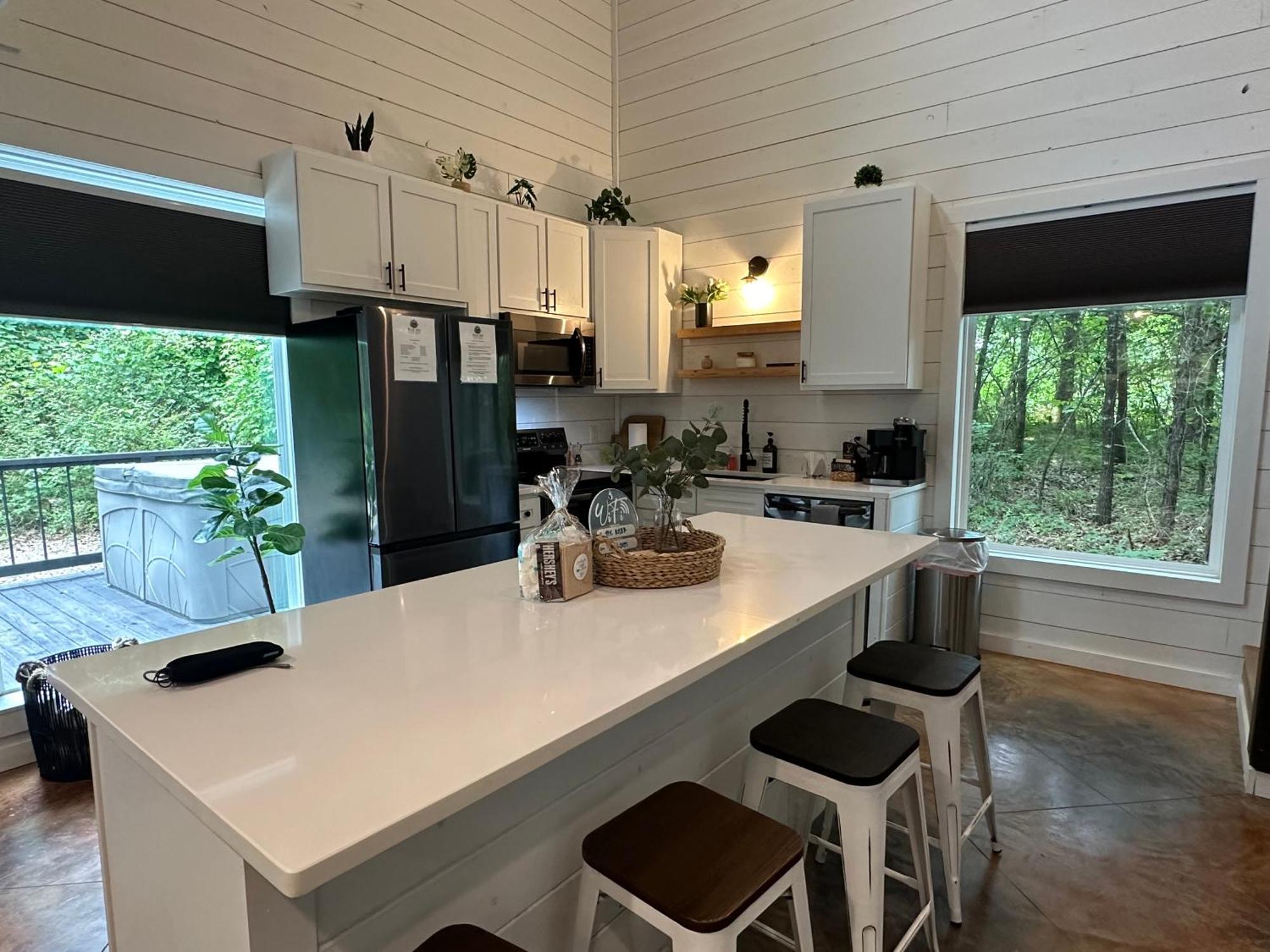 The Riser - Brand New Modern In * Broken Bow